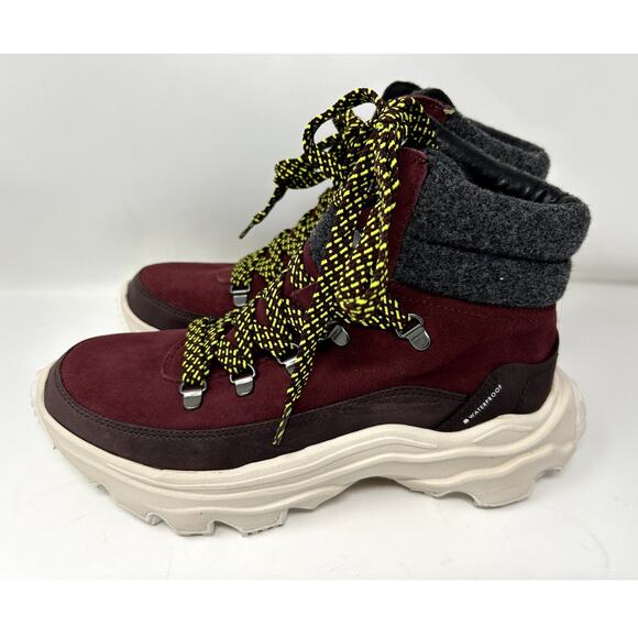 Sorel Women's Kinetic Breakthru Conquest Waterproof Boot Cinder, Bloodstone Sz 9 - Picture 3 of 6